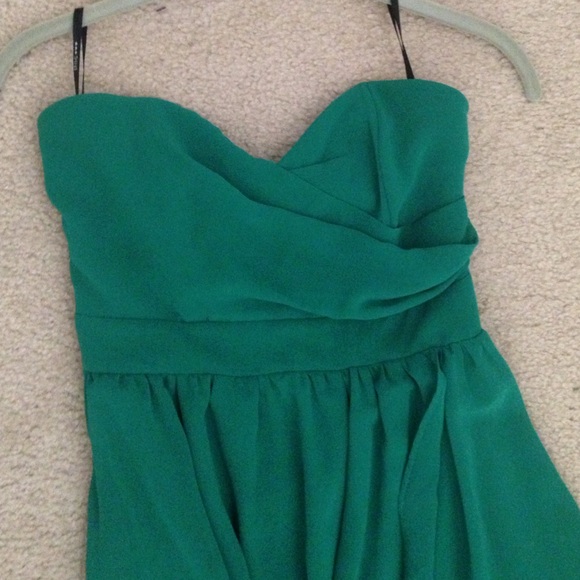 TFNC Hi-low dress from Asos in Emerald Green - Picture 2 of 4